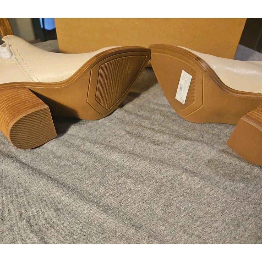 Never Worn NWT Steve Madden Novita Women's Booties, Bone Size 6 Pointed Toe